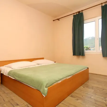 And With Parking Space Mrljane, Pasman - 299 Maison d'hôtes