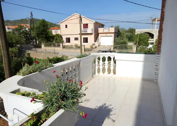 And With Parking Space Mrljane, Pasman - 299 게스트하우스